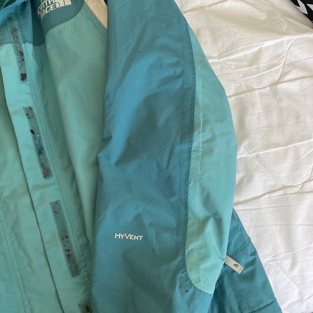 Northface Winter Jacket - image 3